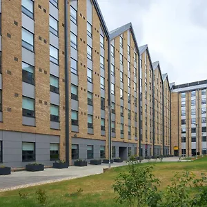 modern-studios-and-private-rooms-in-the-heart-of-exeter.cardiffhotelswales.com/