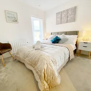 guild-house-2-bed-apartment-close-to-town-centre.bournemouth-hotels.org/