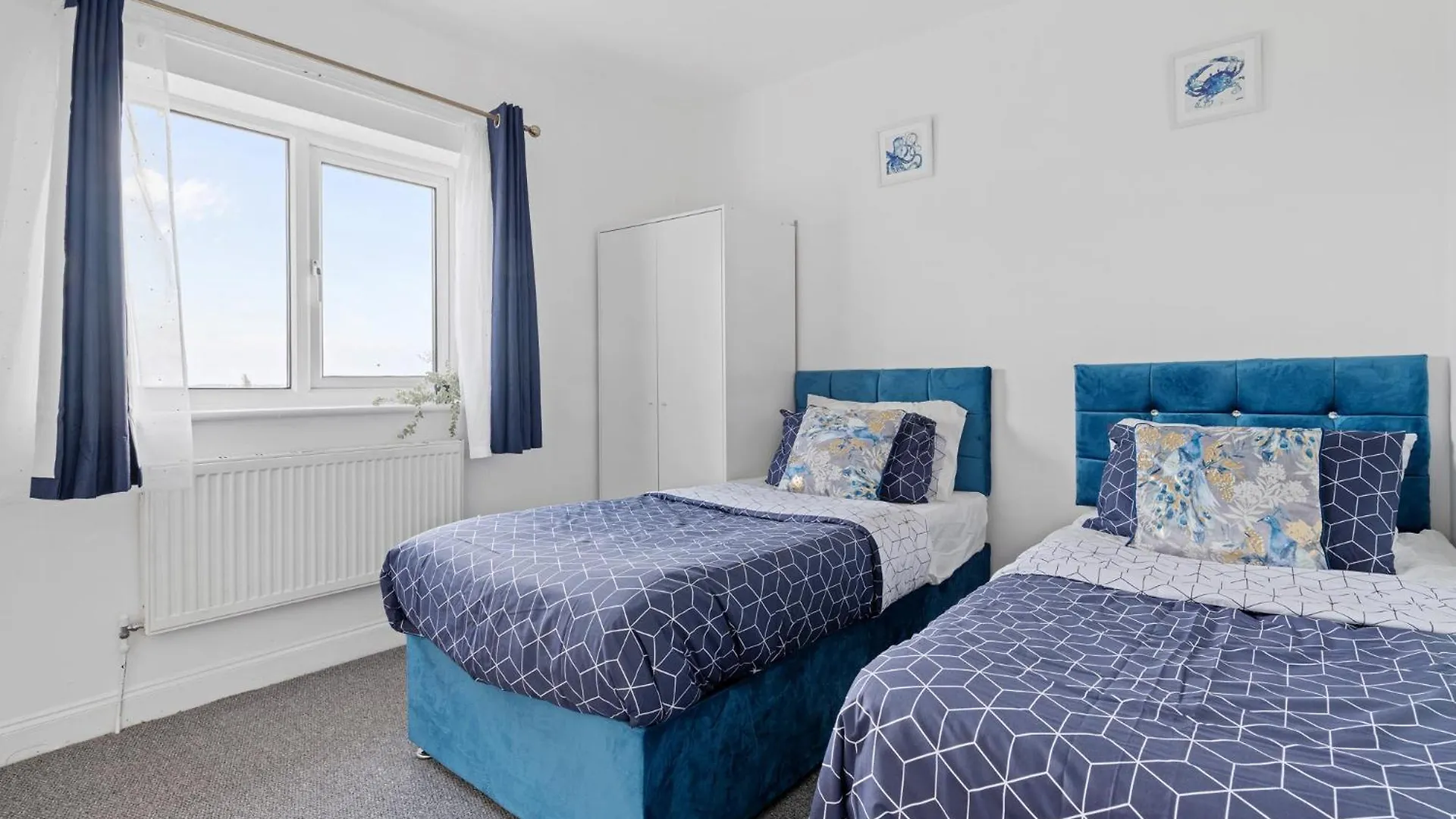 Jasig Apartments - Comfy 3 Bedroom House In Nottingham, Sleeps 6 Nottingham